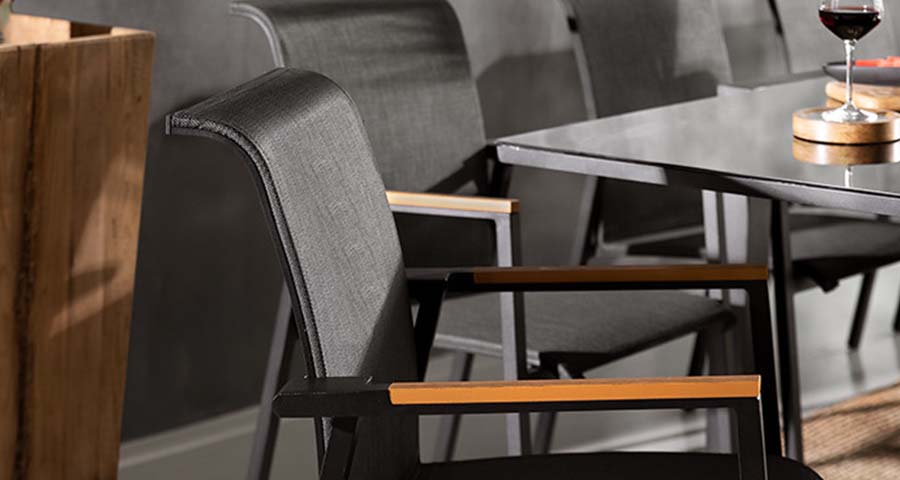 patio_glass_top_dining_extendable_table_aluminium_frame